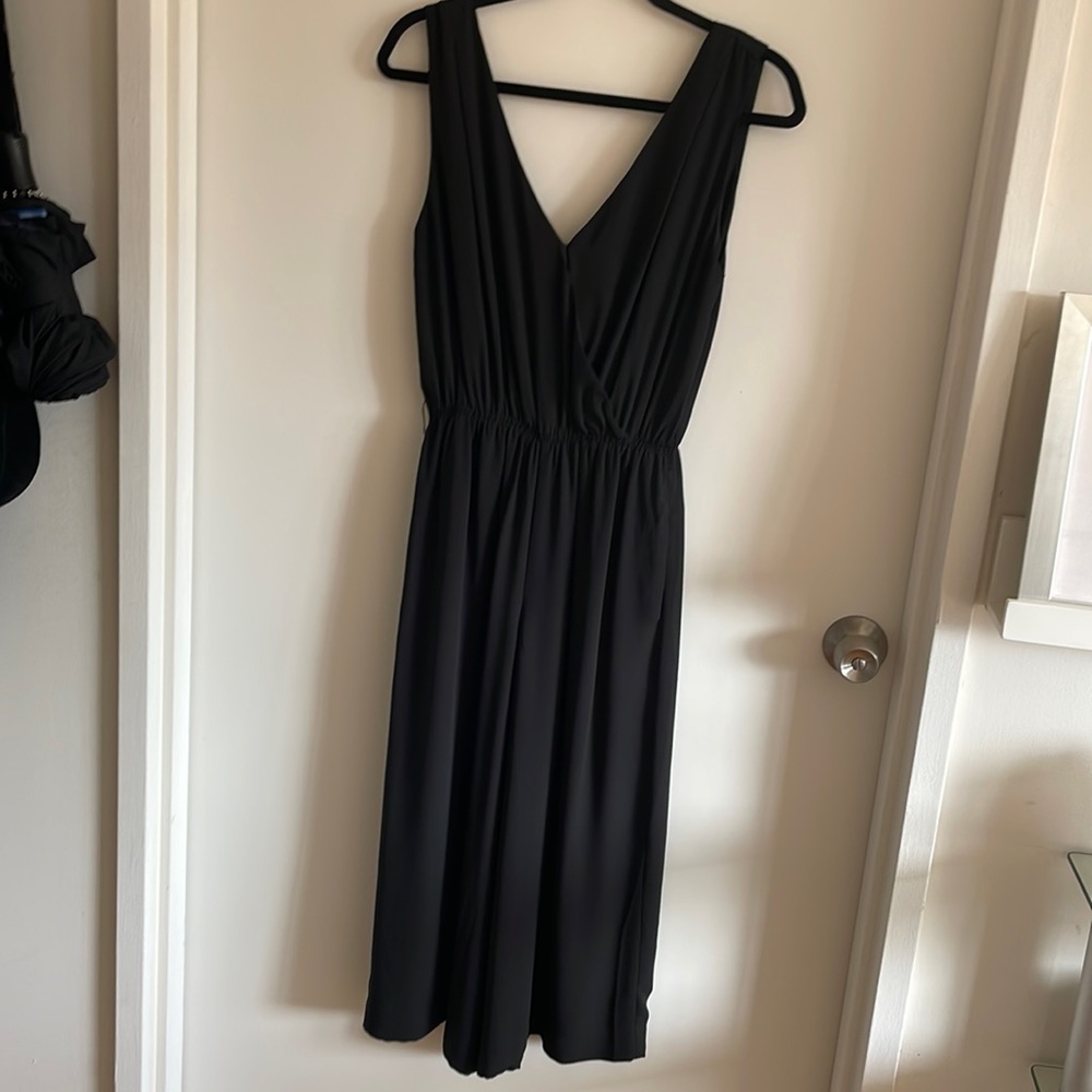 Aritzia black double v-neck sleeveless jumpsuit
